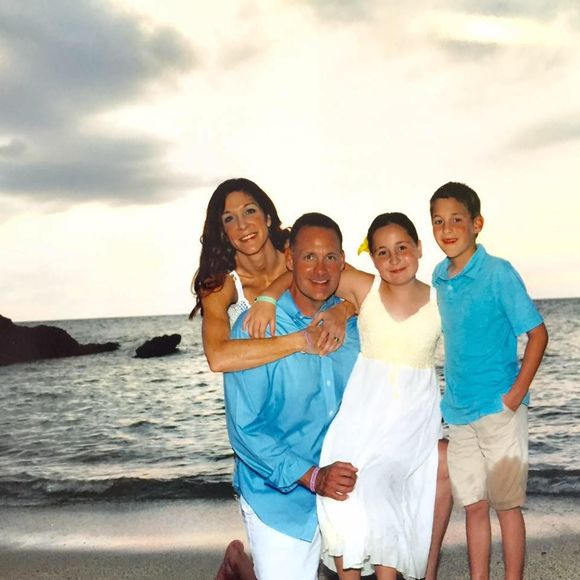 Meet your Posher, Holly - Picture 1 of 1